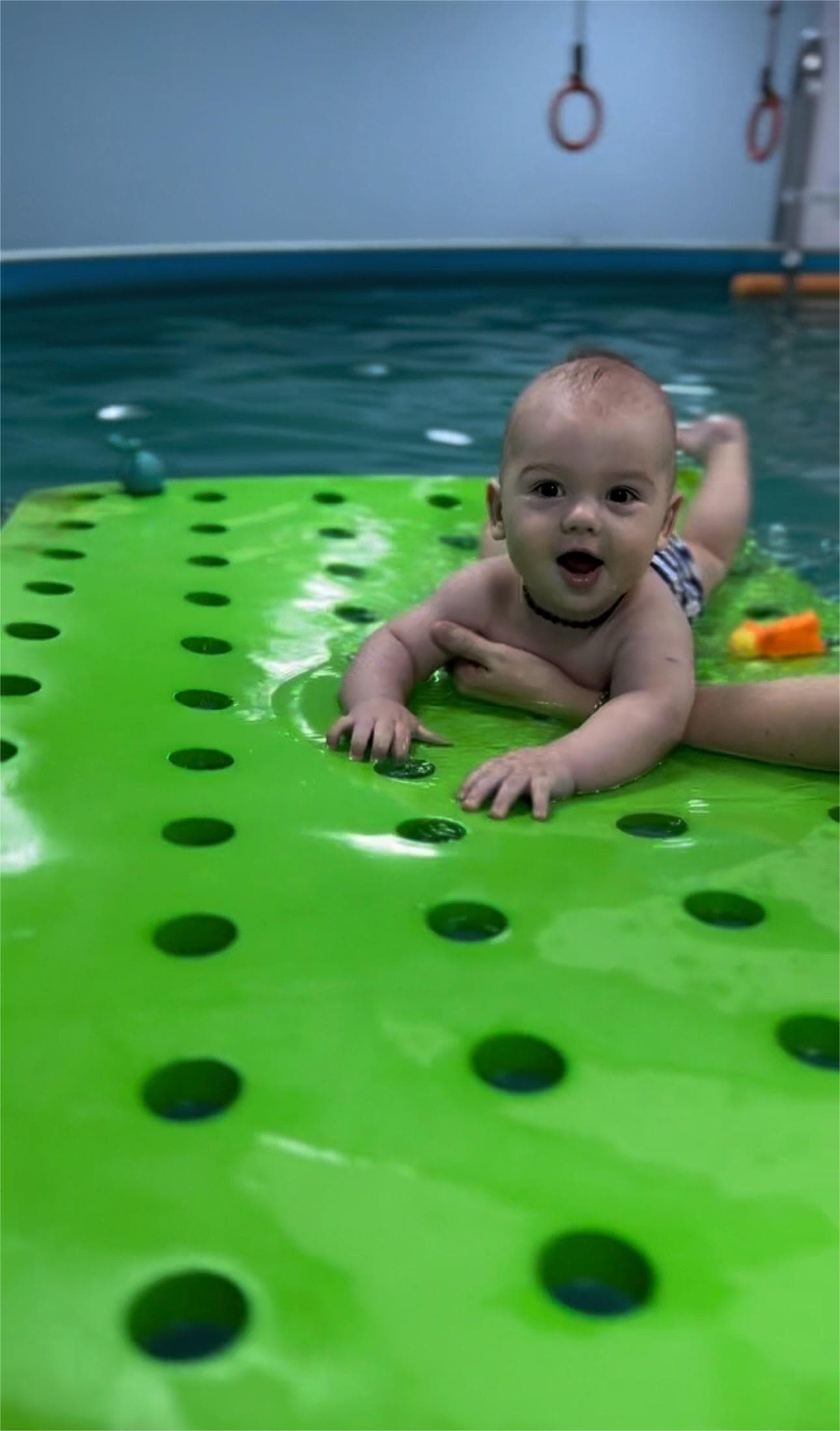 «SWIM KIDS club» балалар бассейні