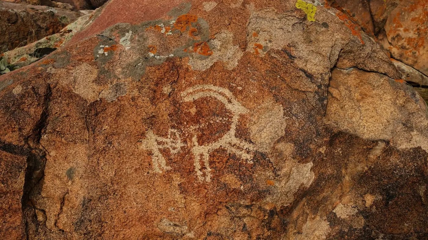 Burabay-Petroglyphen